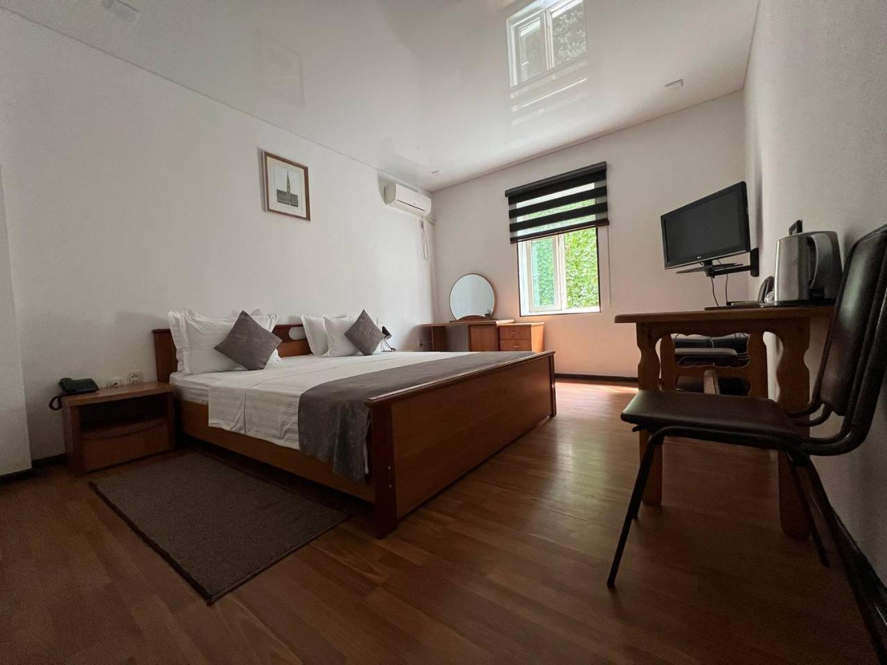 Temurkhan Hotel Ташкент Екстер'єр фото